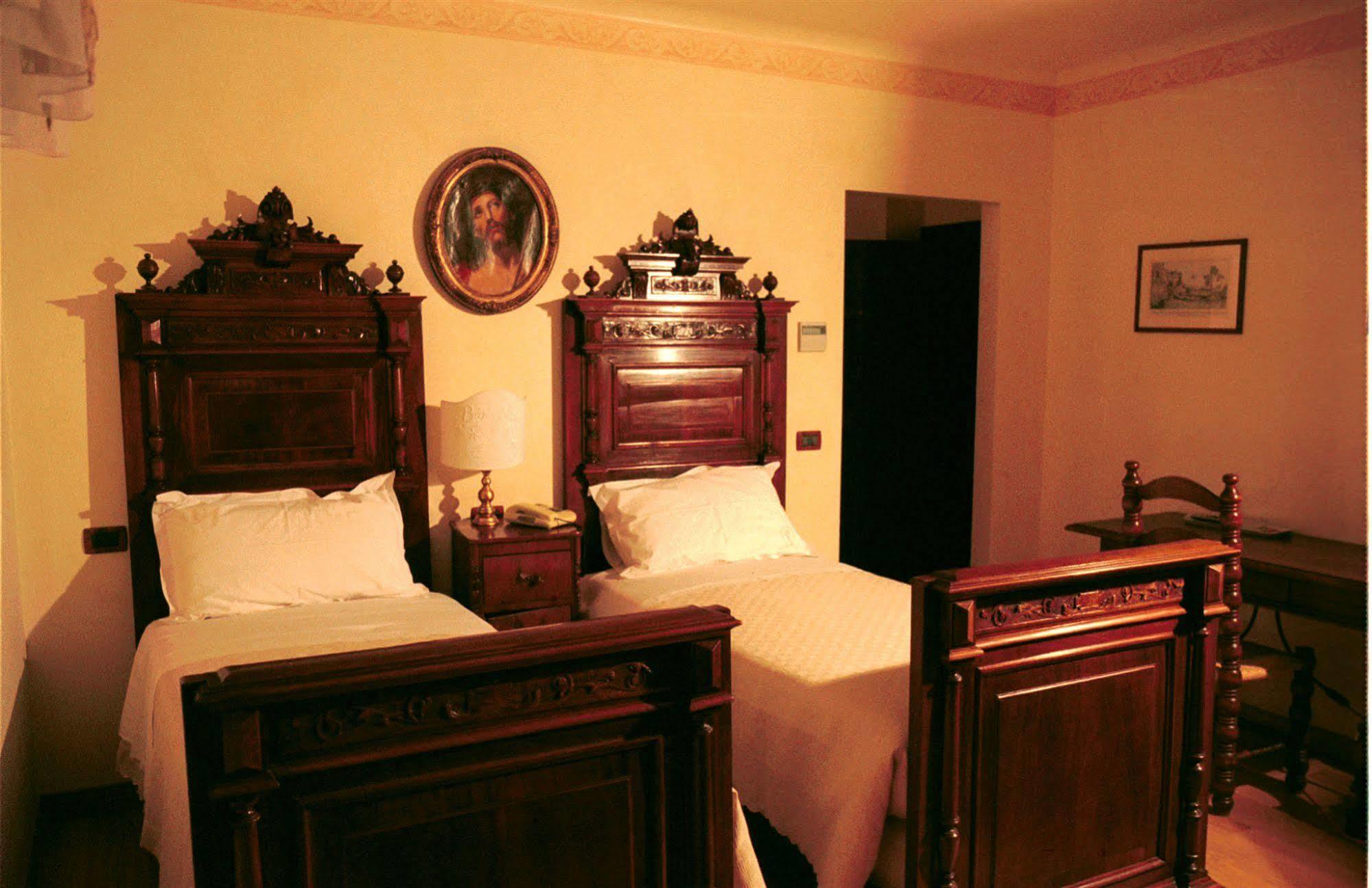 מצ'רטה Albergo Le Case מראה חיצוני תמונה
