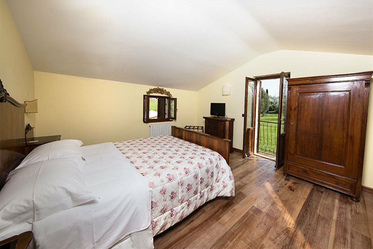 מצ'רטה Albergo Le Case מראה חיצוני תמונה